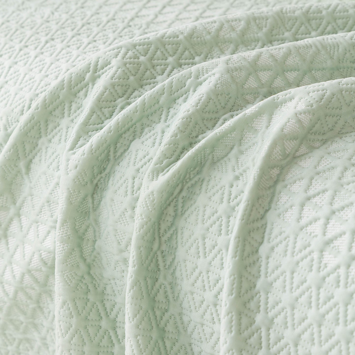 Cooling Ice Silk Sofa Throw Cover, Summer Diamond Textured Furniture Protector Blanket