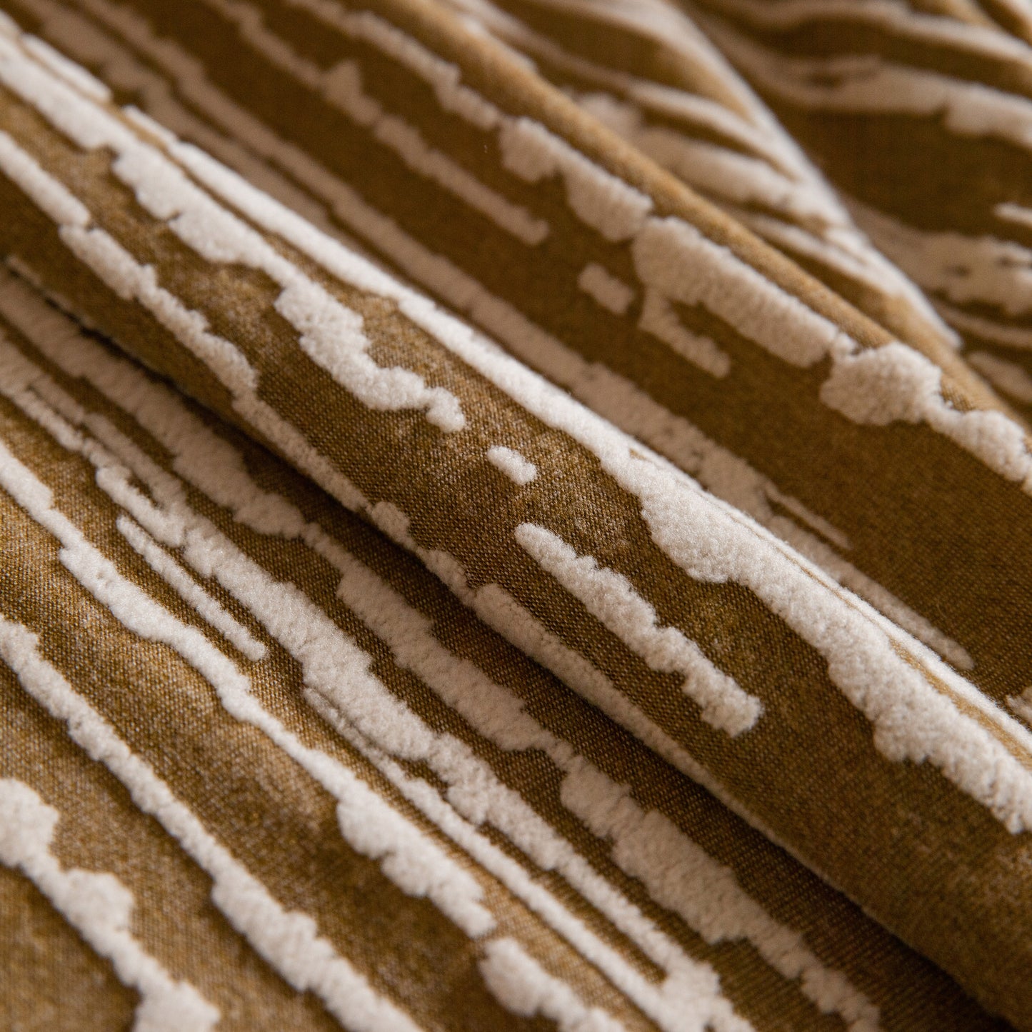 High Stretch Couch Slipcover with Abstract Stripe, Washable Non-Slip Cover for Dogs