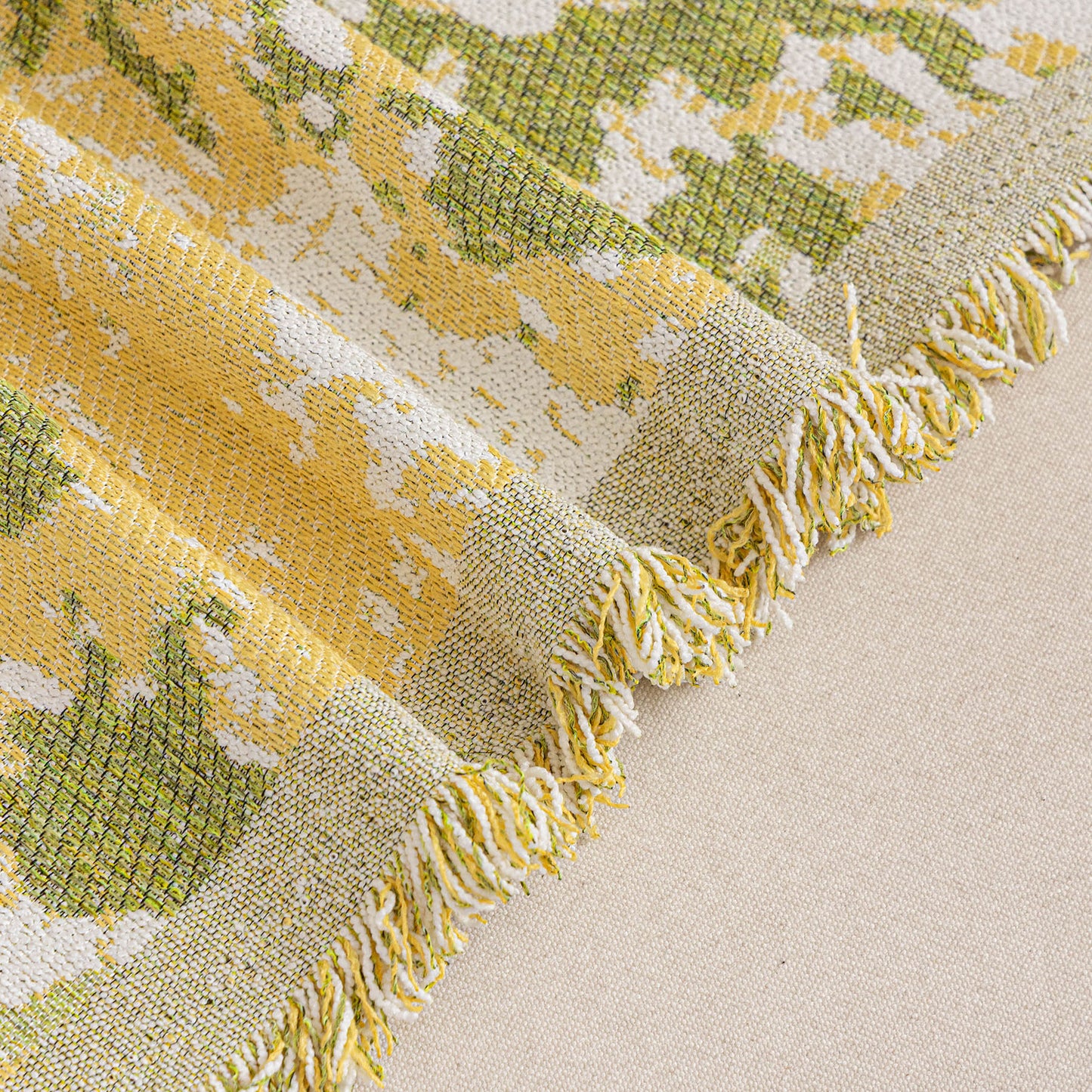 Chenille Throw Blanket Sofa Cover, Abstract Watercolor Couch Cover with Tassel Fringe