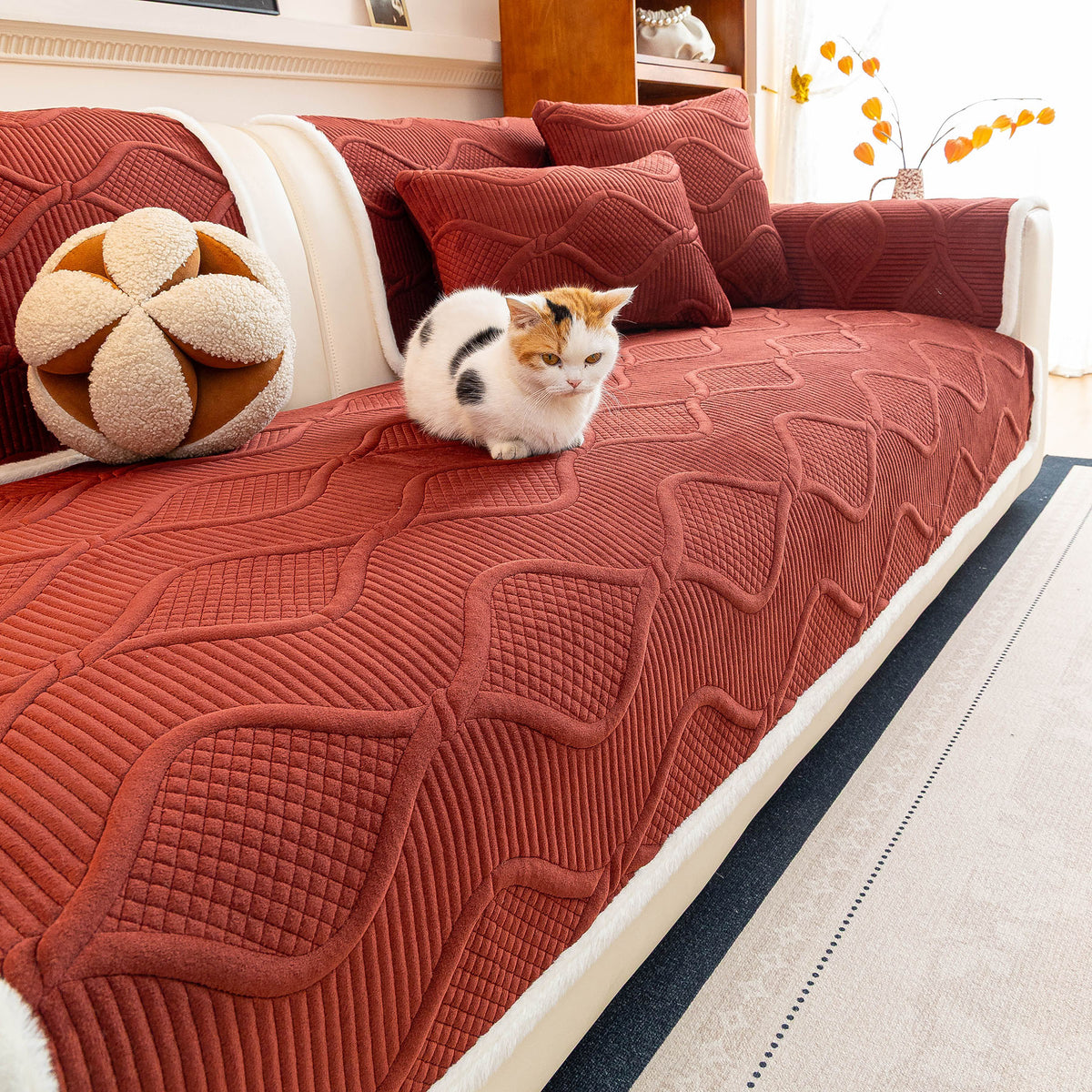 Thickened Crystal Velvet Sofa Cover, Non-Slip Quilted Couch Protector for Pets & Kids