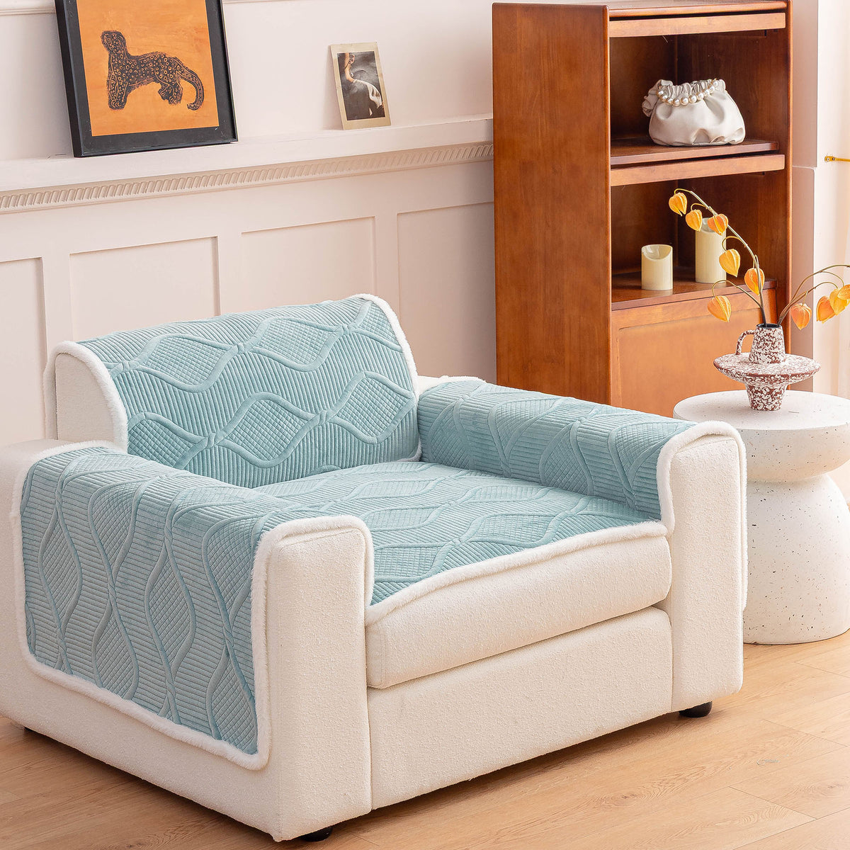 Thickened Crystal Velvet Sofa Cover, Non-Slip Quilted Couch Protector for Pets & Kids