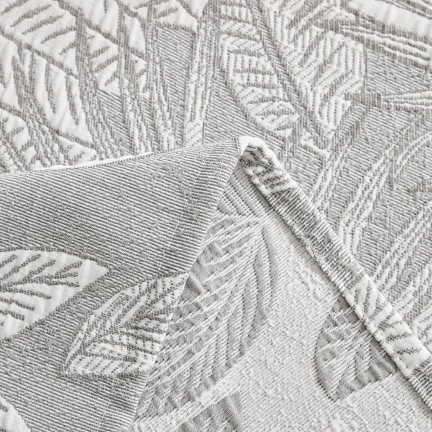 Tropical Botanical Leaf Texture Furniture Protector Blanket Soft Breathable Sofa Cover