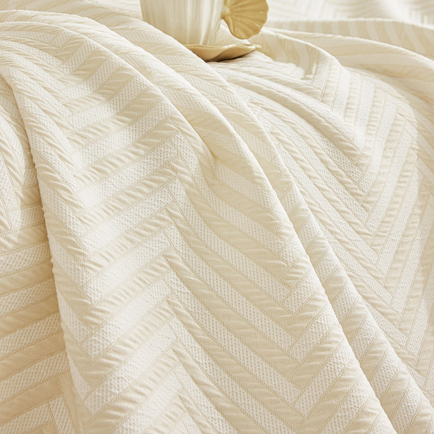 Three Layer Woven Soft Breathable Sofa Cover Blanket, Textured Chevron Couch Cover