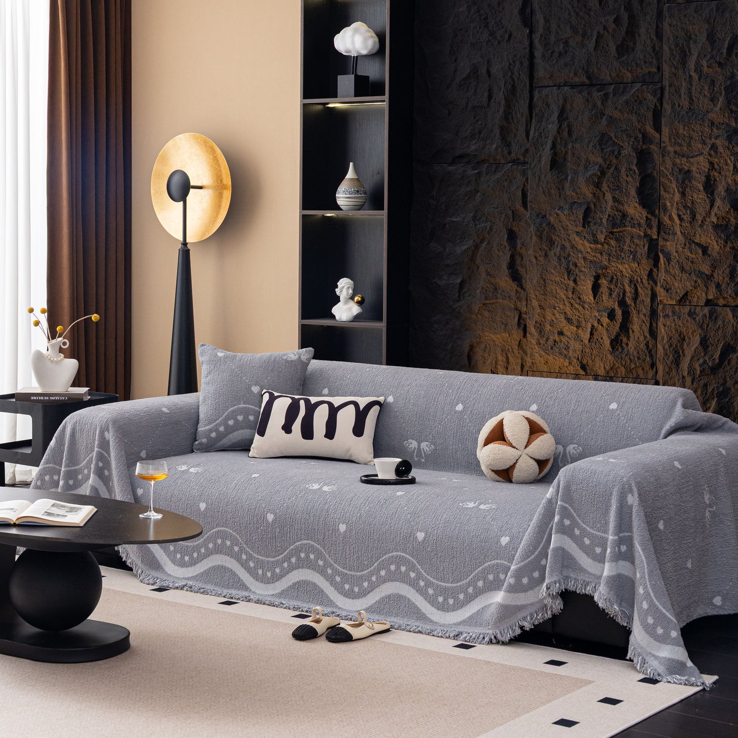 Luxurious Jacquard Couch Cover, Snag-Resistant Pet Friendly Couch Throw with Fringe