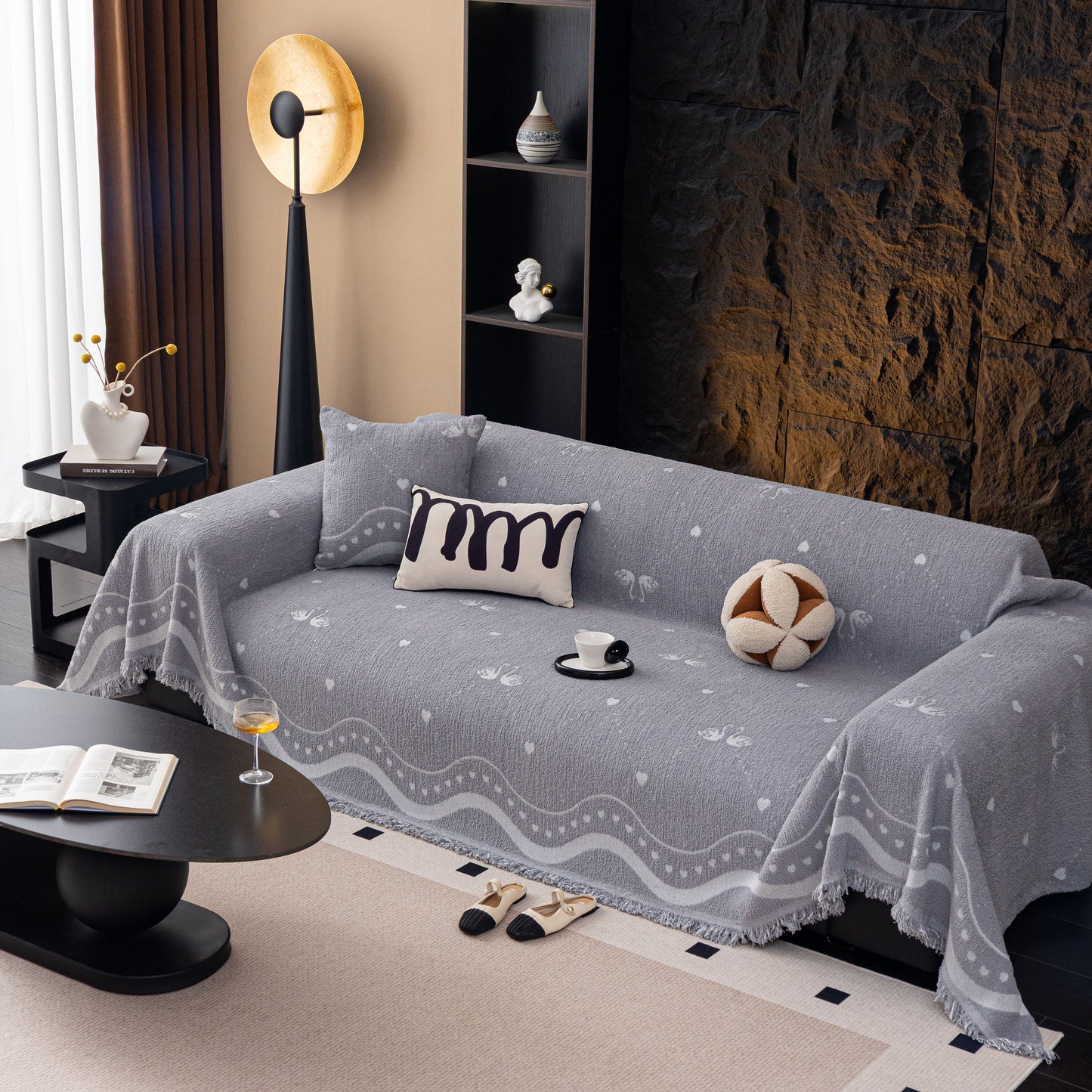 Luxurious Jacquard Couch Cover, Snag-Resistant Pet Friendly Couch Throw with Fringe