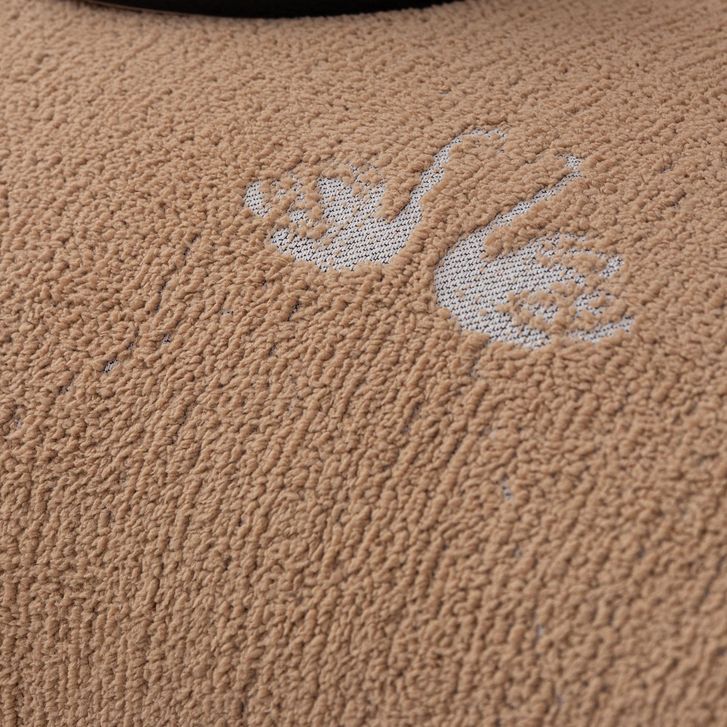 Luxurious Jacquard Couch Cover, Snag-Resistant Pet Friendly Couch Throw with Fringe