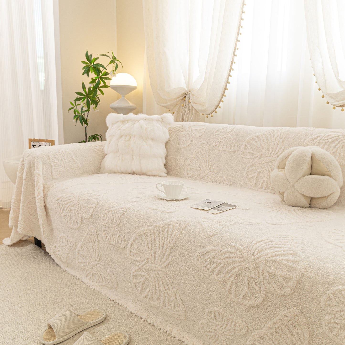 Luxury 3D Butterfly Jacquard Sofa Throw Blanket, Ultra-Soft Plush Fleece Couch Cover