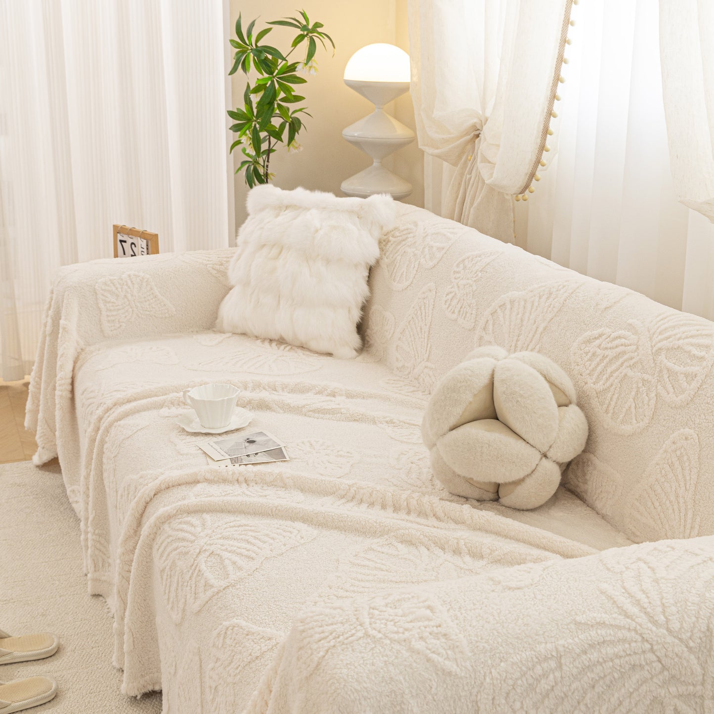 Luxury 3D Butterfly Jacquard Sofa Throw Blanket, Ultra-Soft Plush Fleece Couch Cover