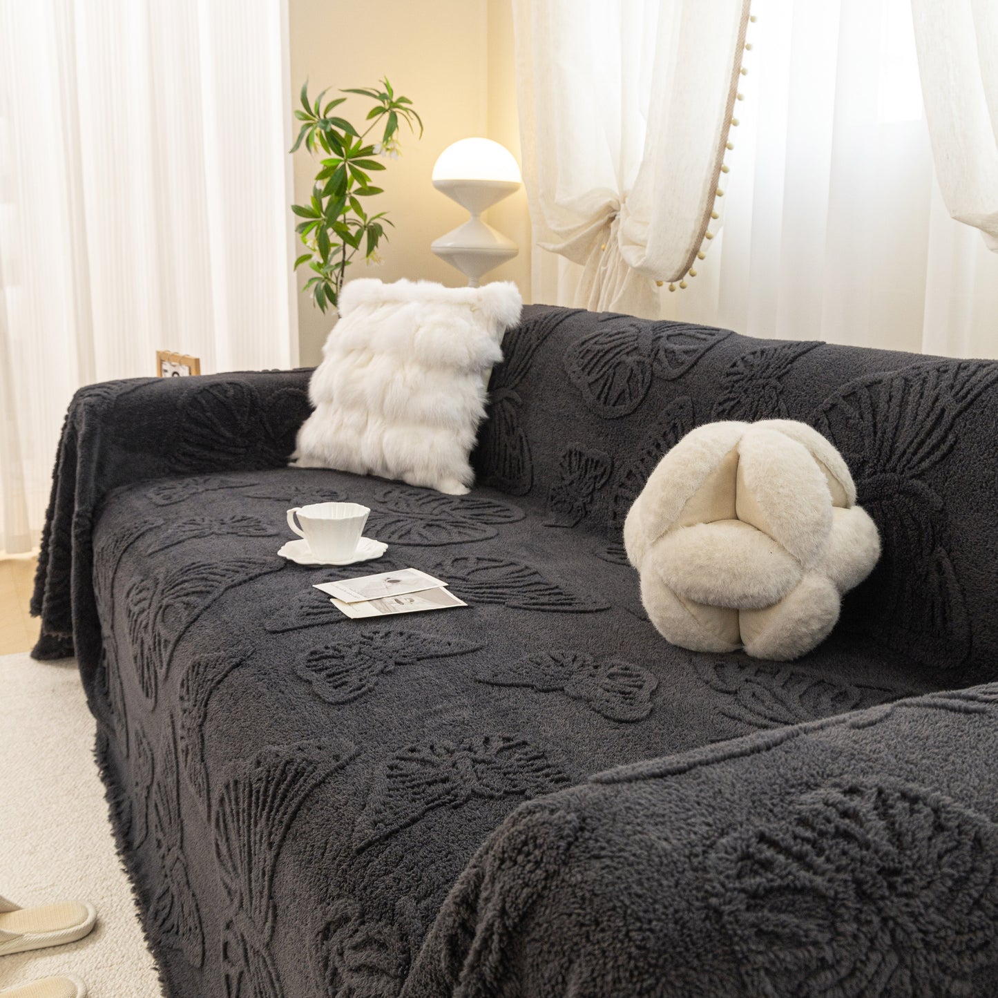 Luxury 3D Butterfly Jacquard Sofa Throw Blanket, Ultra-Soft Plush Fleece Couch Cover