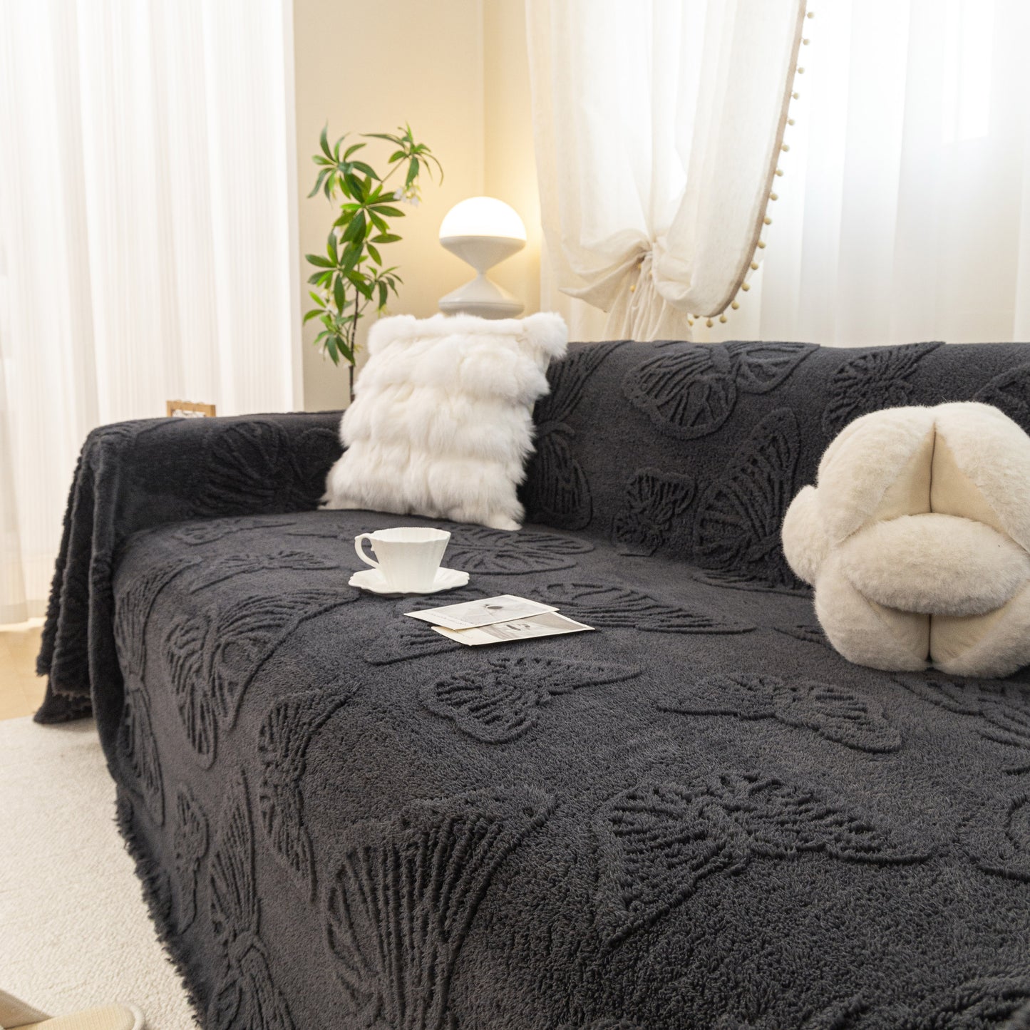 Luxury 3D Butterfly Jacquard Sofa Throw Blanket, Ultra-Soft Plush Fleece Couch Cover