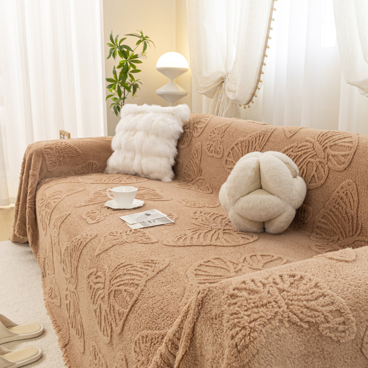 Luxury 3D Butterfly Jacquard Sofa Throw Blanket, Ultra-Soft Plush Fleece Couch Cover