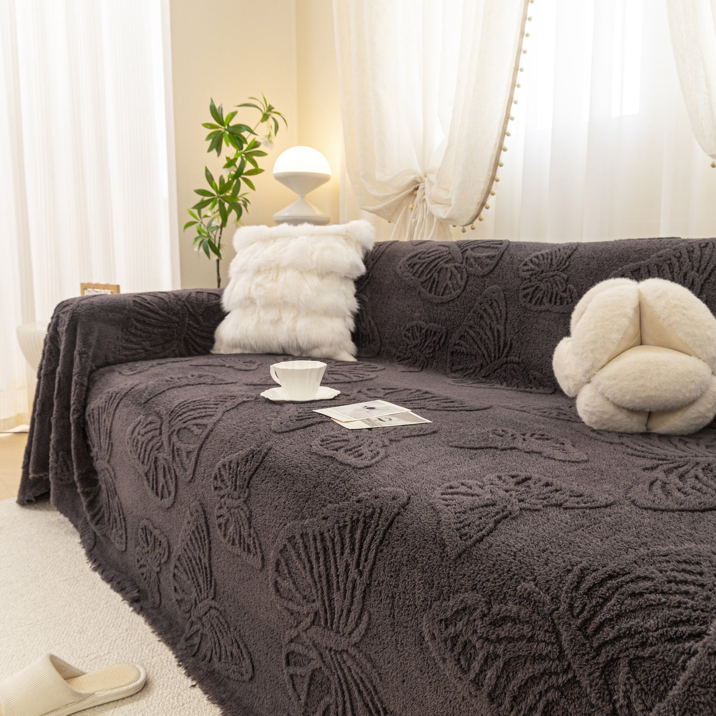 Luxury 3D Butterfly Jacquard Sofa Throw Blanket, Ultra-Soft Plush Fleece Couch Cover