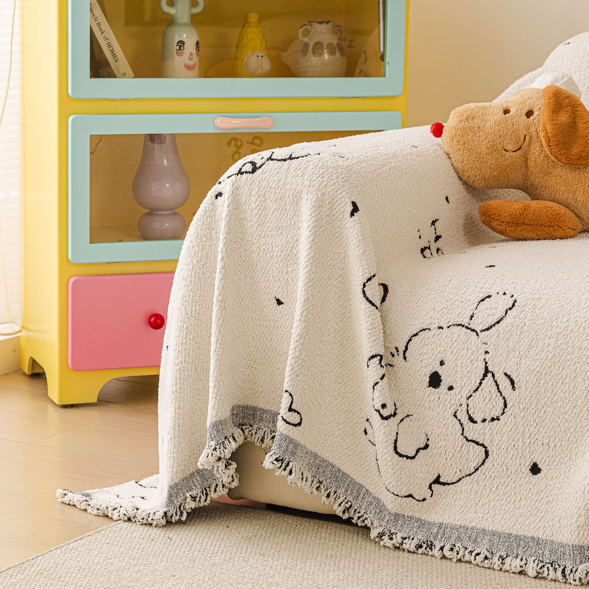 Cute Dog Pattern Plush Sofa Throw Cover, Soft Couch Protector Blanket with Fringe