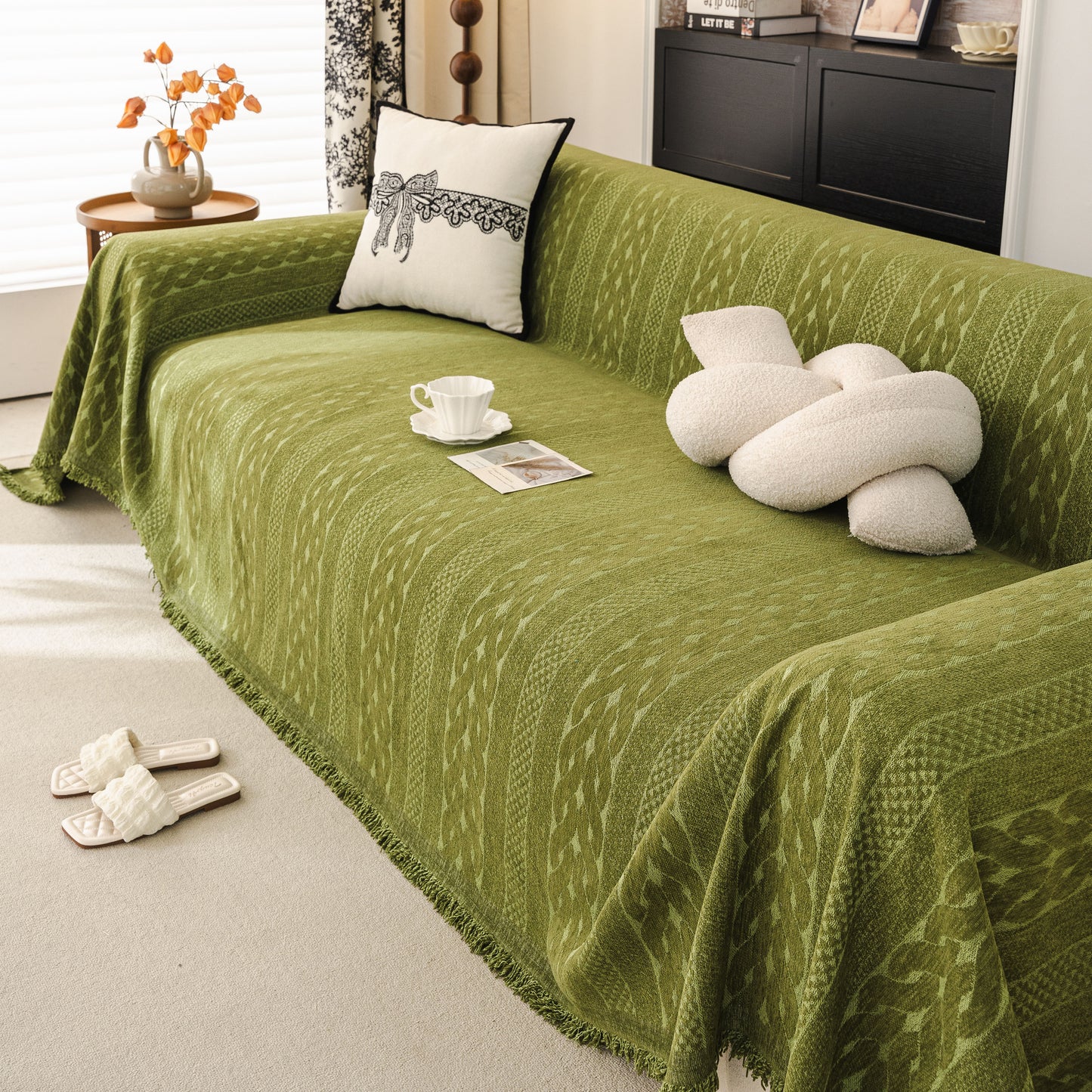 Sofa Cover Blanket Throw with Tassels, Decorative Furniture Protector for Dogs/Pets