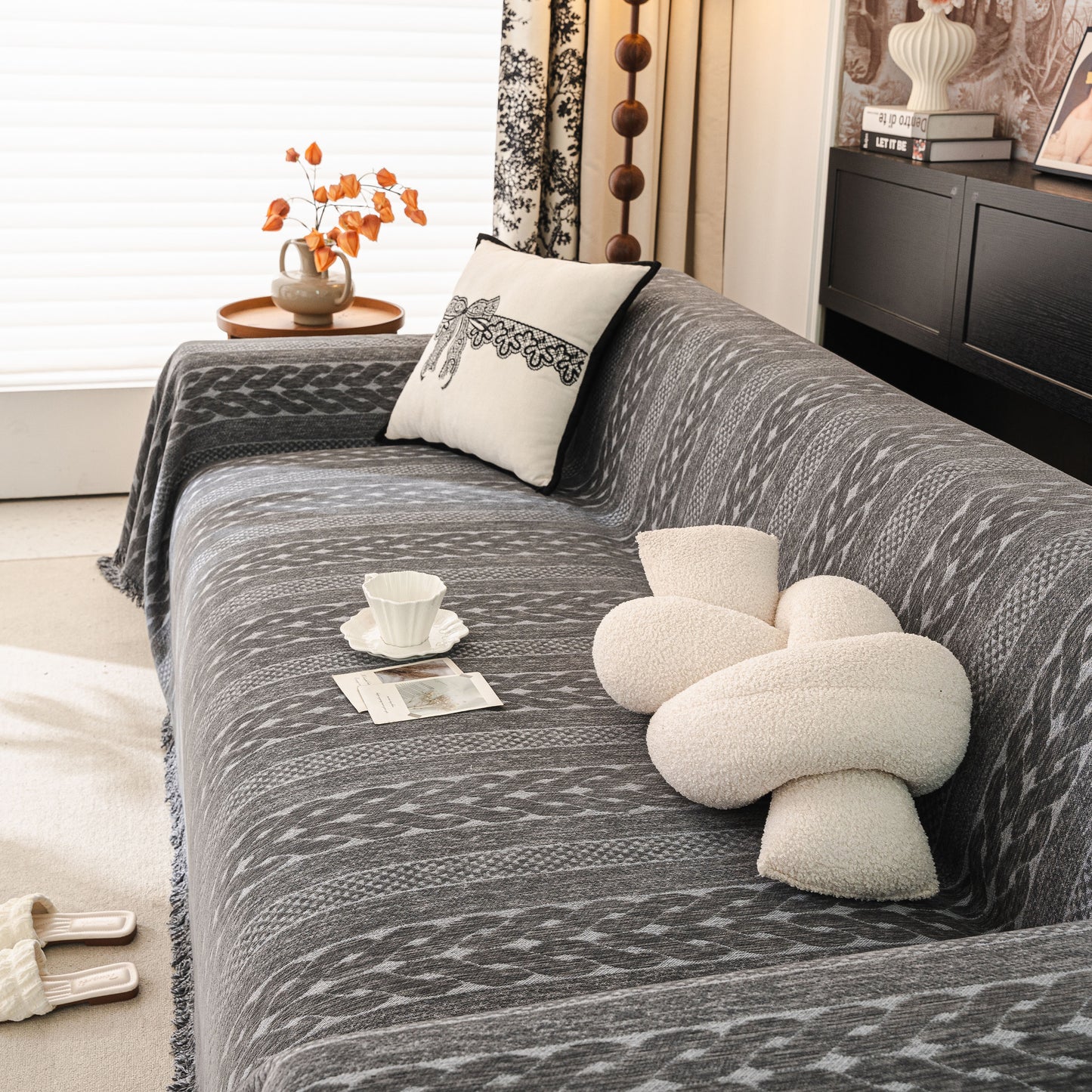 Sofa Cover Blanket Throw with Tassels, Decorative Furniture Protector for Dogs/Pets