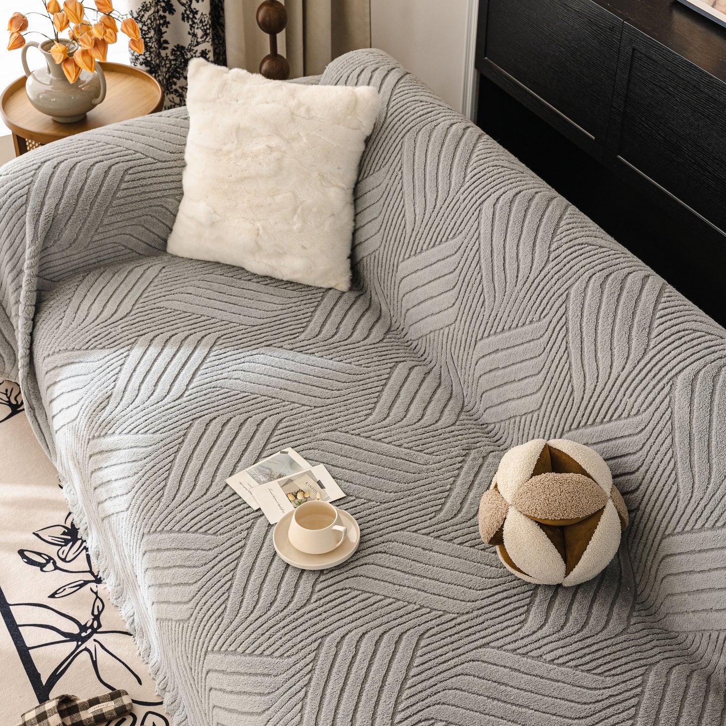 Plush Fleece Washable Sofa Throw Blanket, Soft & Cozy Furniture Protector for Couch