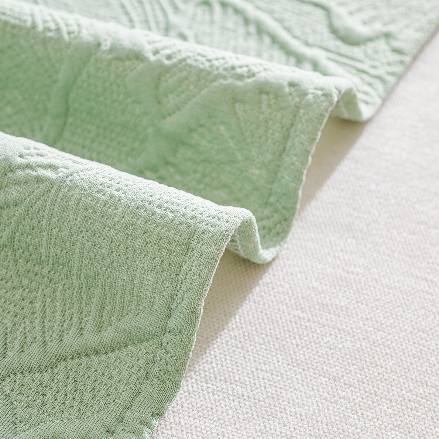 Embossed Leaf Pattern Sofa Cover Blanket for Couch, Soft Cooling Textured Couch Cover