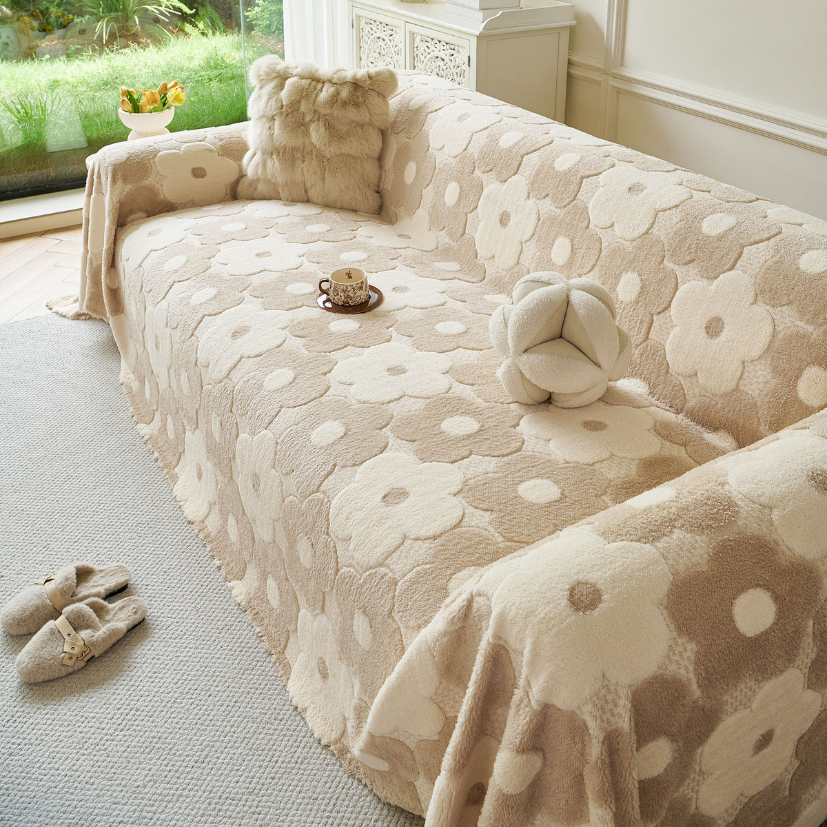Plush Floral Sofa Throw Cover, Thick Soft Couch Protector Throw Couch for Dogs, Kids