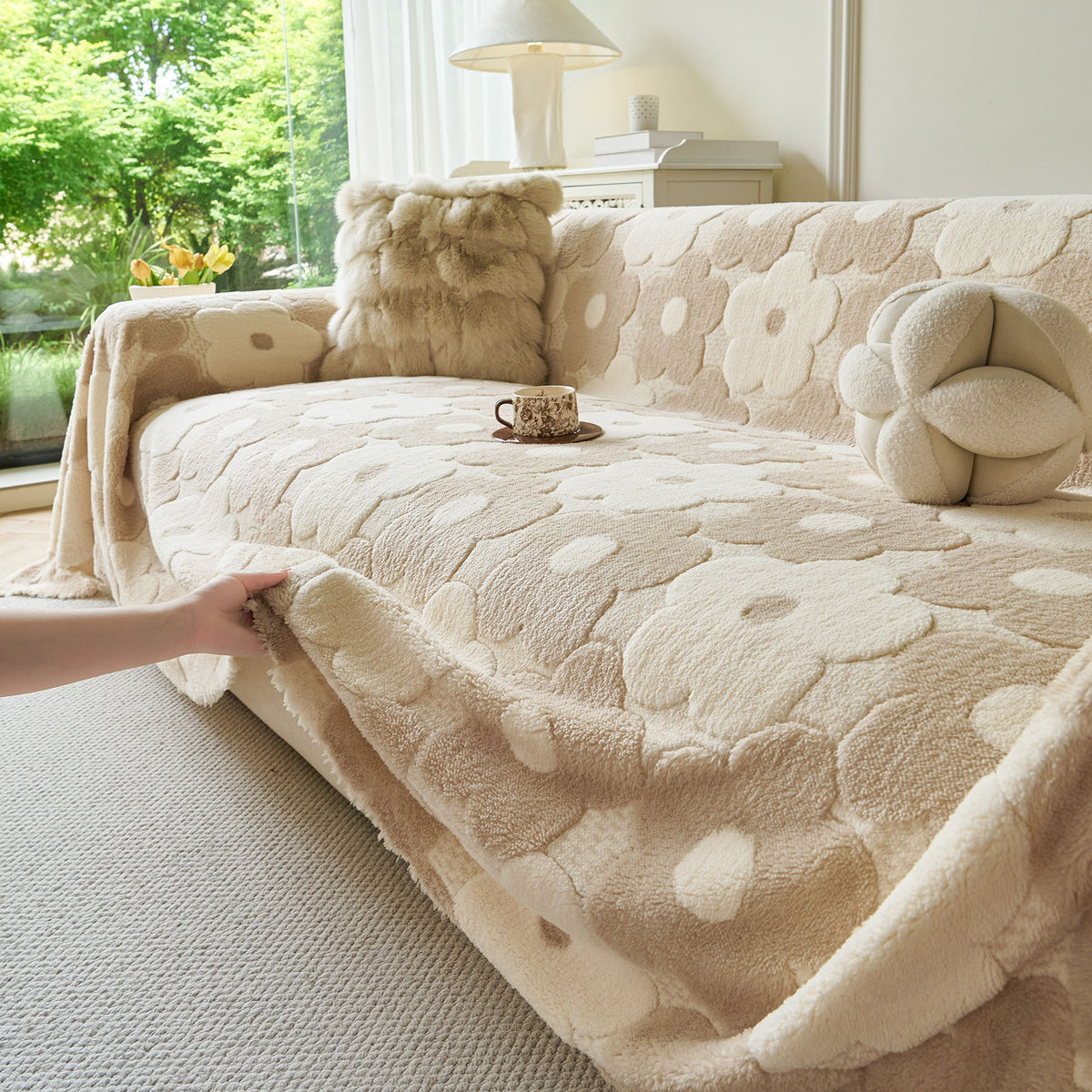 Plush Floral Sofa Throw Cover, Thick Soft Couch Protector Throw Couch for Dogs, Kids