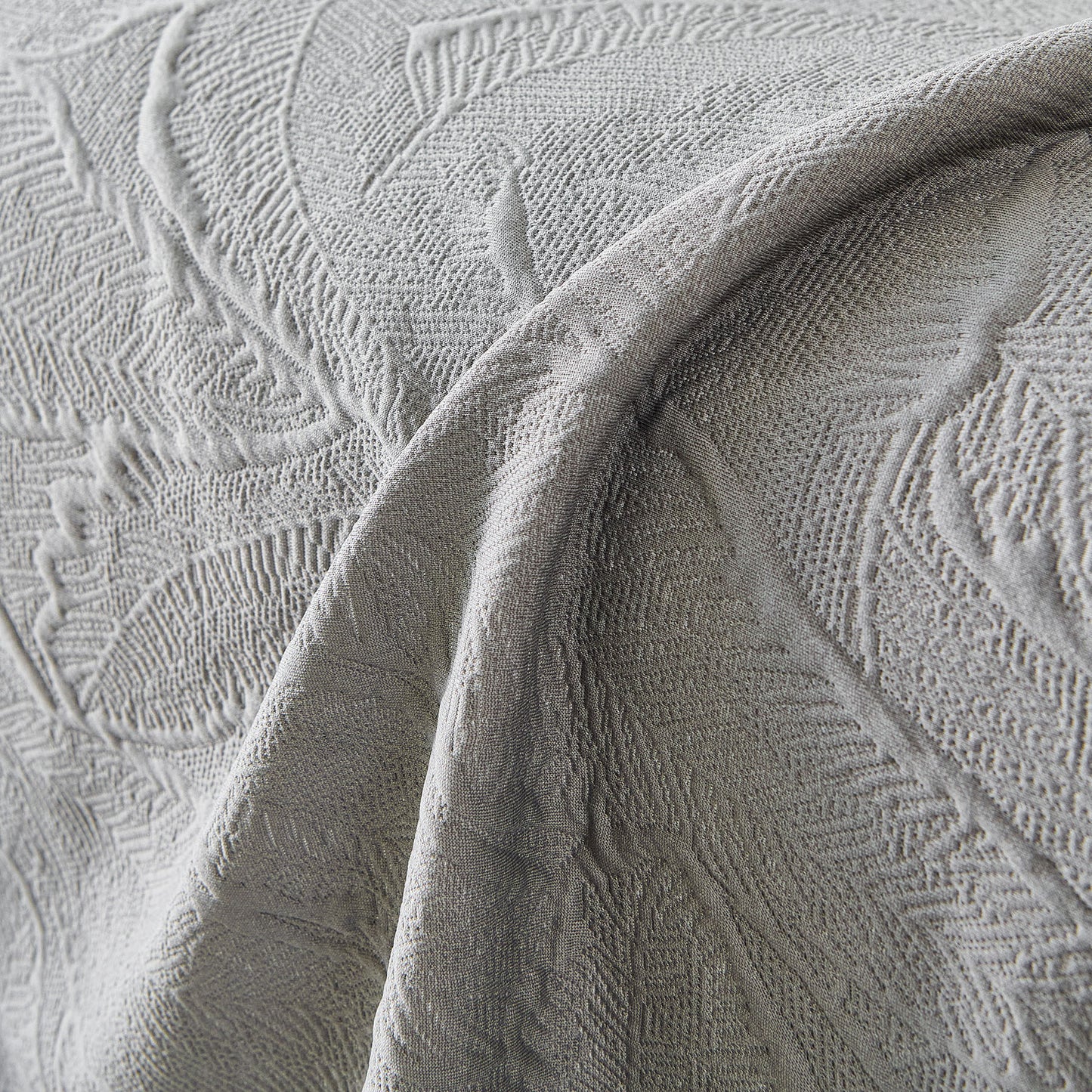 Embossed Leaf Pattern Sofa Cover Blanket for Couch, Soft Cooling Textured Couch Cover