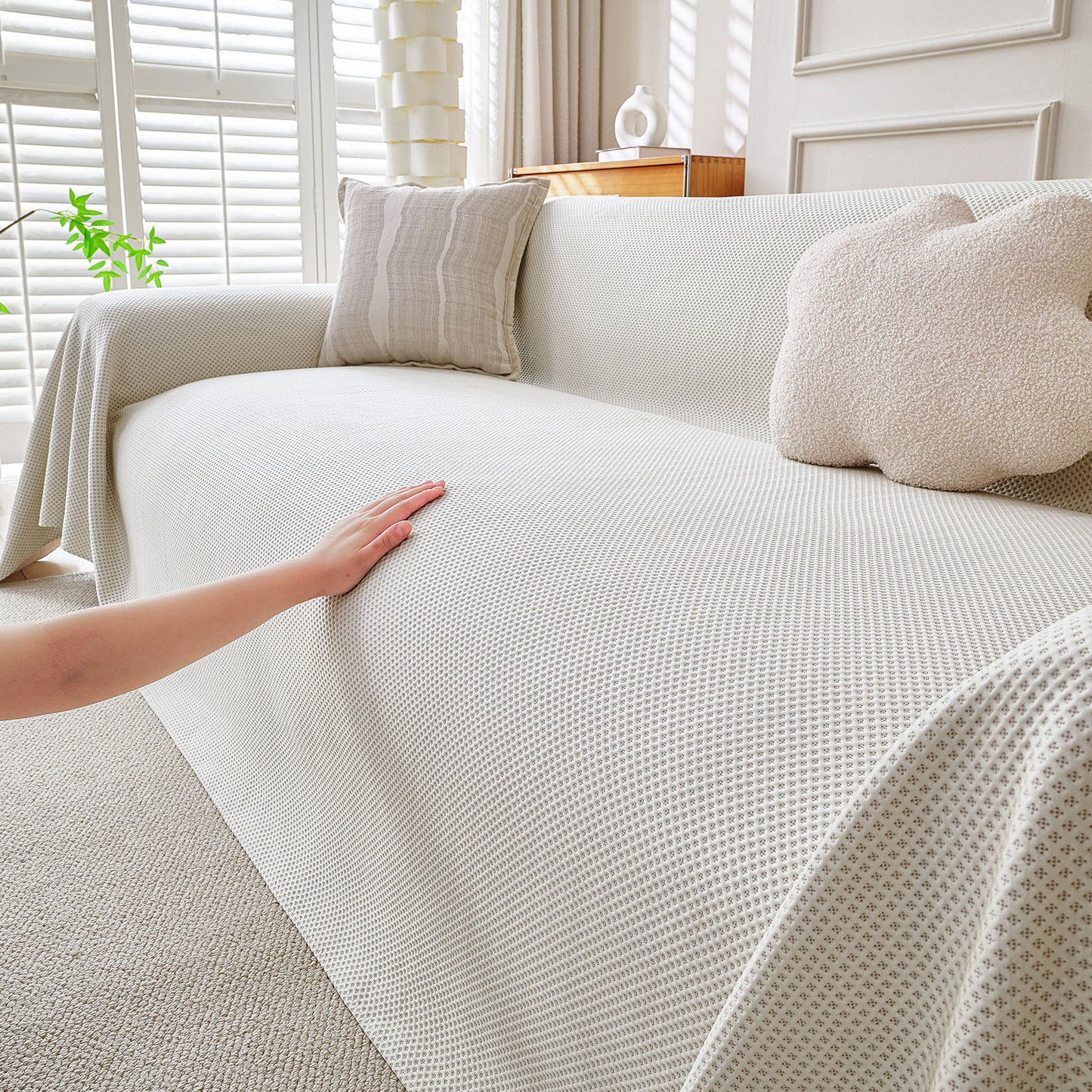 Cooling Ice Silk Knit Couch Cover, Breathable Pet Friendly Soft Throw Cover for Sofas