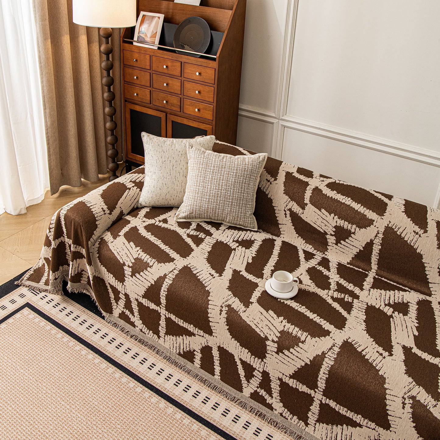 Modern Chenille Bold Abstract Pattern Sofa Cover, Artistic Decorative Furniture Cover