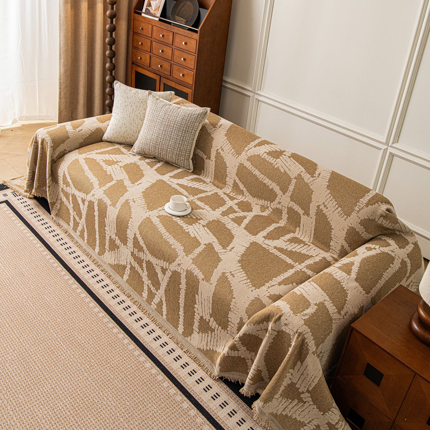 Modern Chenille Bold Abstract Pattern Sofa Cover, Artistic Decorative Furniture Cover