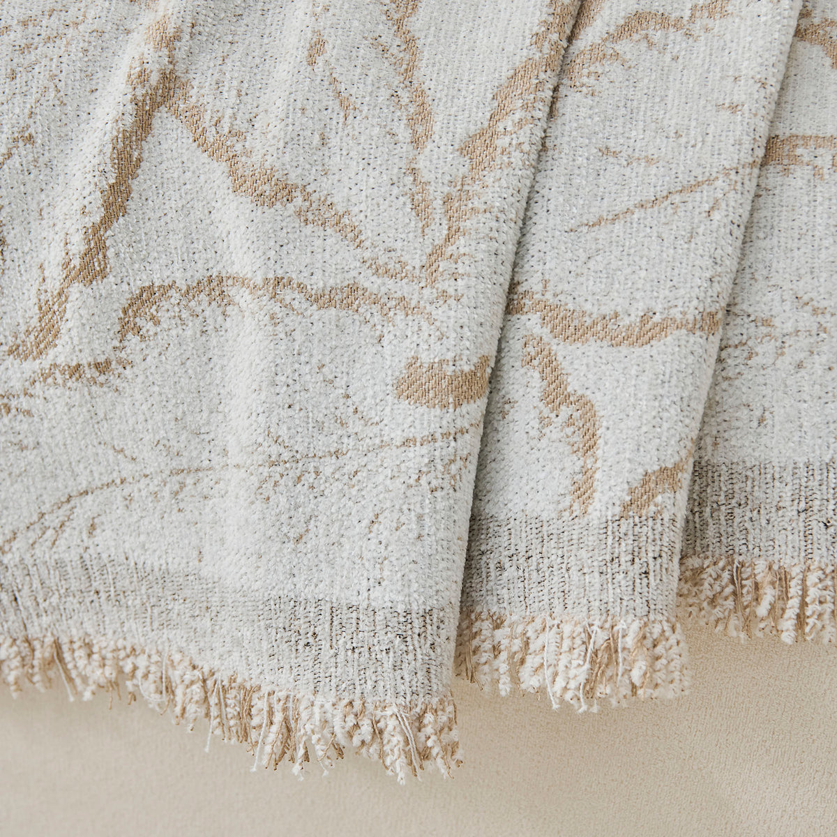 Oversized Leaf Sofa Throw Cover, Botanical Textured Couch Cover for Sectional Sofa