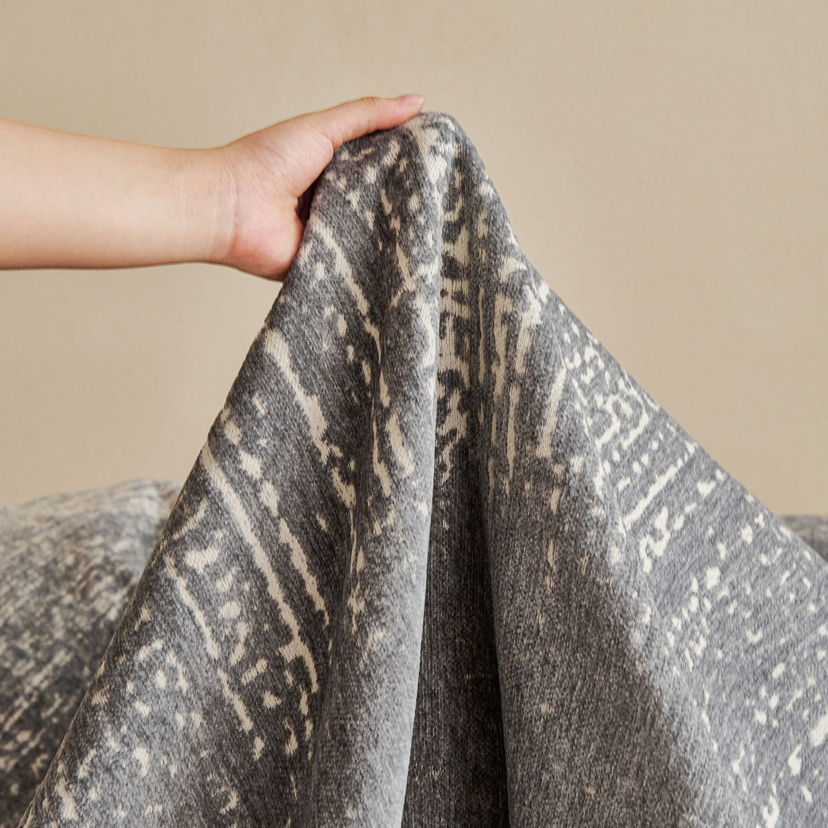 Distressed Abstract Chenille Sofa Throw Cover, Decorative Couch Protector with Tassels