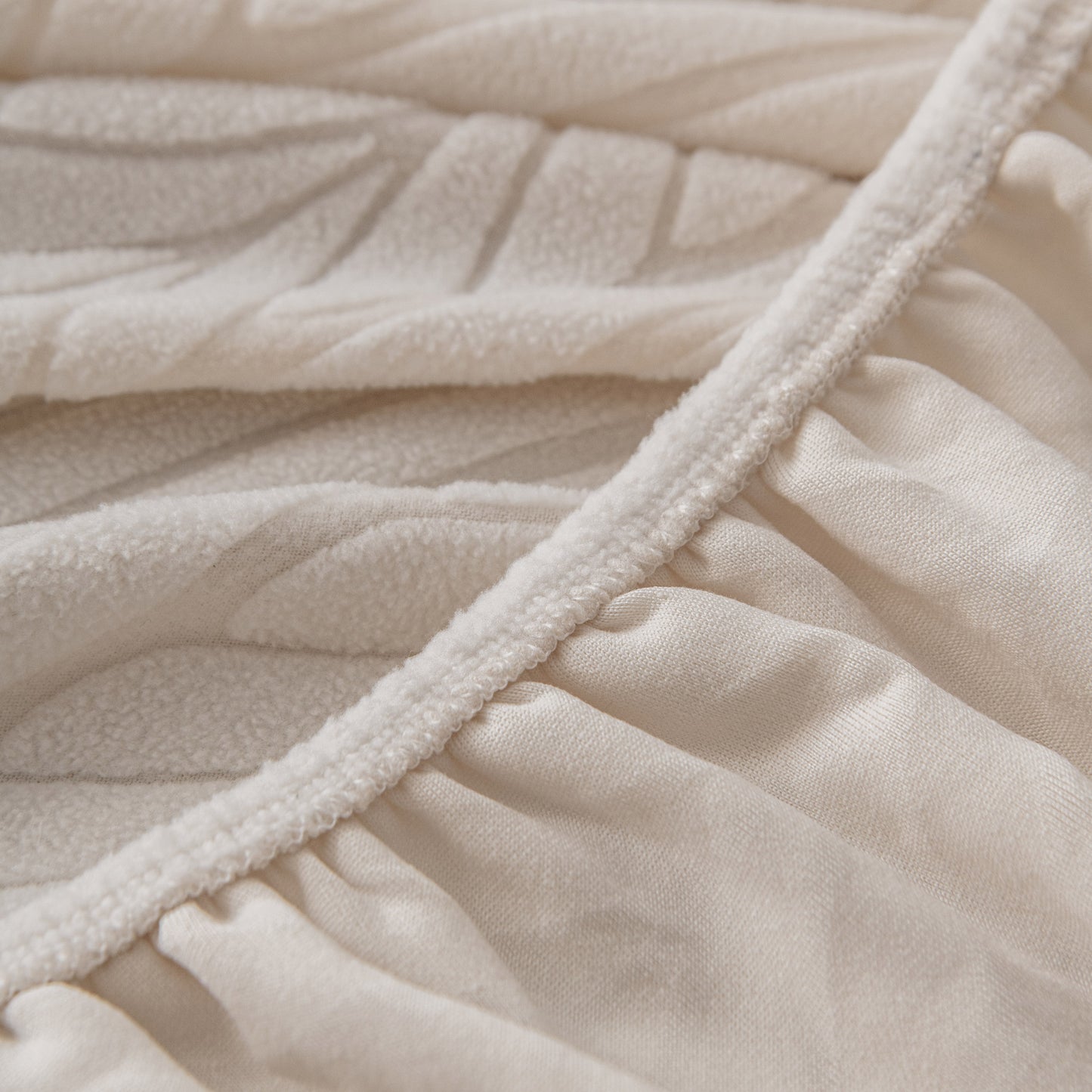 Plush Fleece Sofa Slipcover with 3D Wheat Pattern, Cozy High-Stretch Couch Cover