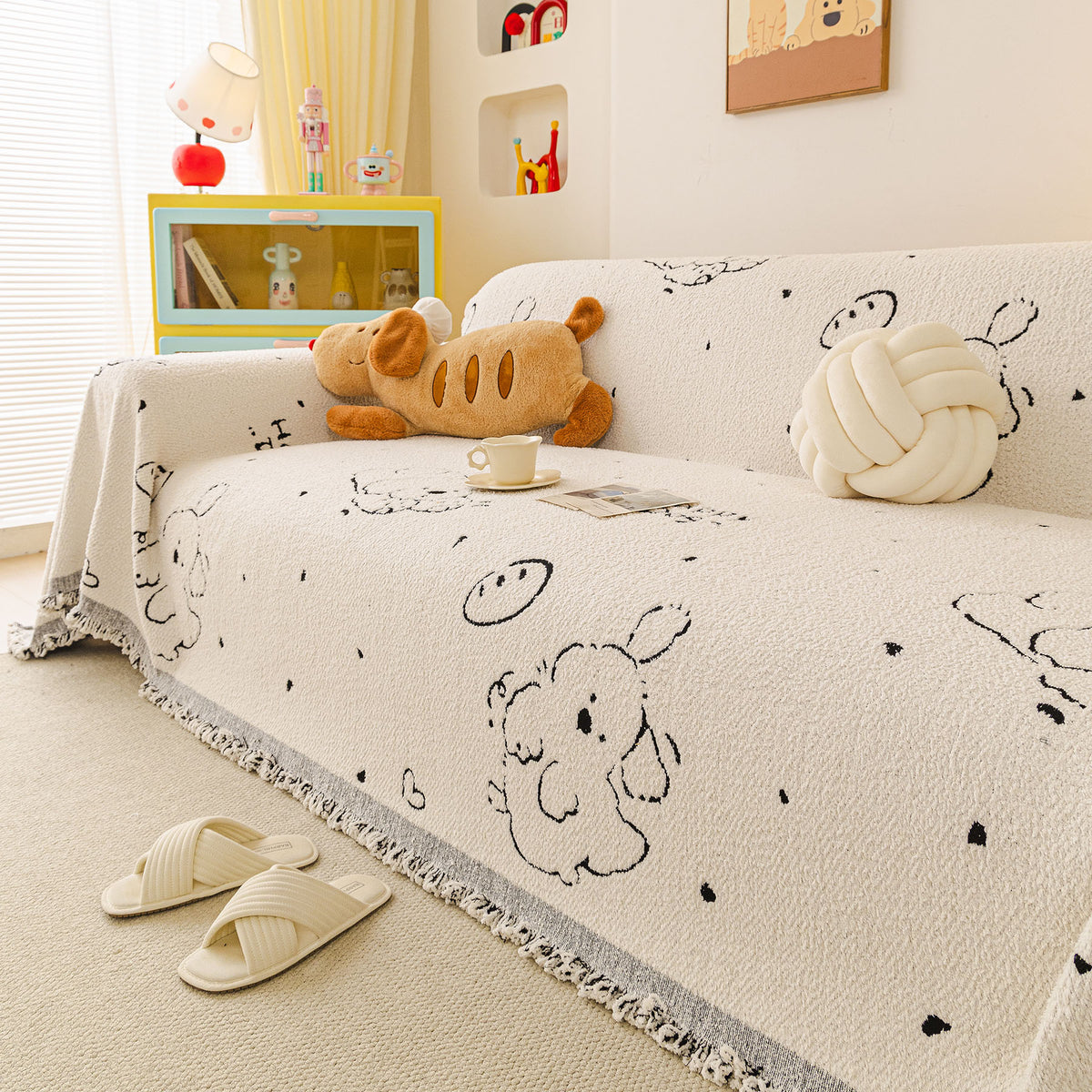 Cute Dog Pattern Plush Sofa Throw Cover, Soft Couch Protector Blanket with Fringe