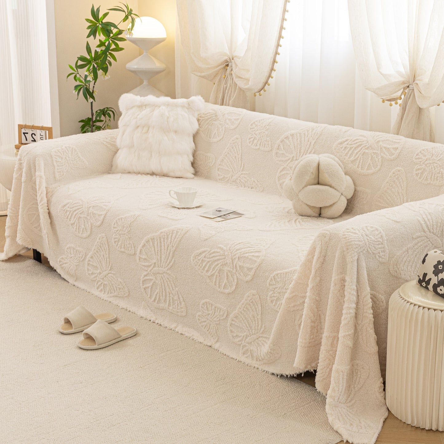 Luxury 3D Butterfly Jacquard Sofa Throw Blanket, Ultra-Soft Plush Fleece Couch Cover